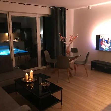 Bryza Morska Zur Alleinnutzung Mit Swimmingpool Sauna Whirlpool Und Mit Garten Appartamento *