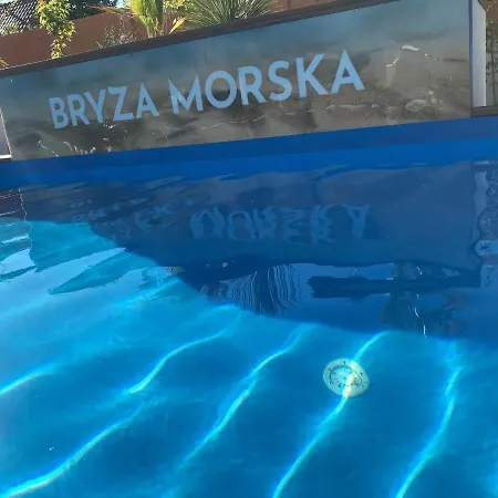 Bryza Morska Zur Alleinnutzung Mit Swimmingpool Sauna Whirlpool Und Mit Garten Apartmán