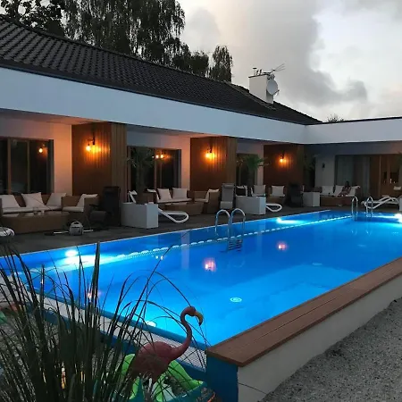Bryza Morska Zur Alleinnutzung Mit Swimmingpool Sauna Whirlpool Und Mit Garten Svinoústí