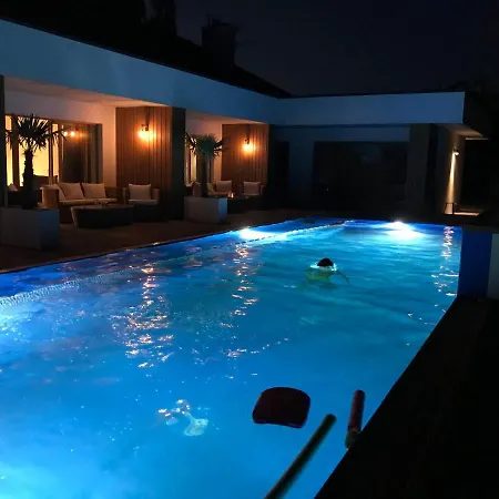 Bryza Morska Zur Alleinnutzung Mit Swimmingpool Sauna Whirlpool Und Mit Garten * Swinoujscie