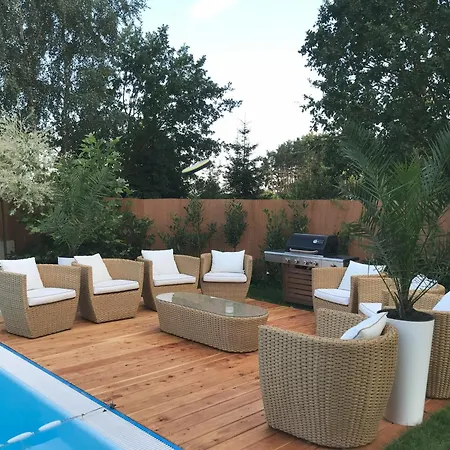 Bryza Morska Zur Alleinnutzung Mit Swimmingpool Sauna Whirlpool Und Mit Garten *