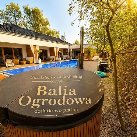 Bryza Morska Zur Alleinnutzung Mit Swimmingpool Sauna Whirlpool Und Mit Garten Apartman Swinoujscie